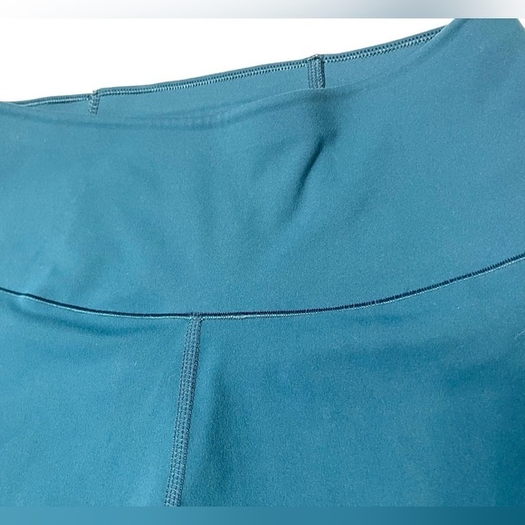 Uniqlo AIRism Soft Biker Shorts Women’s Size Small Waist 26-27 Quick Dry pocket - Picture 6 of 16